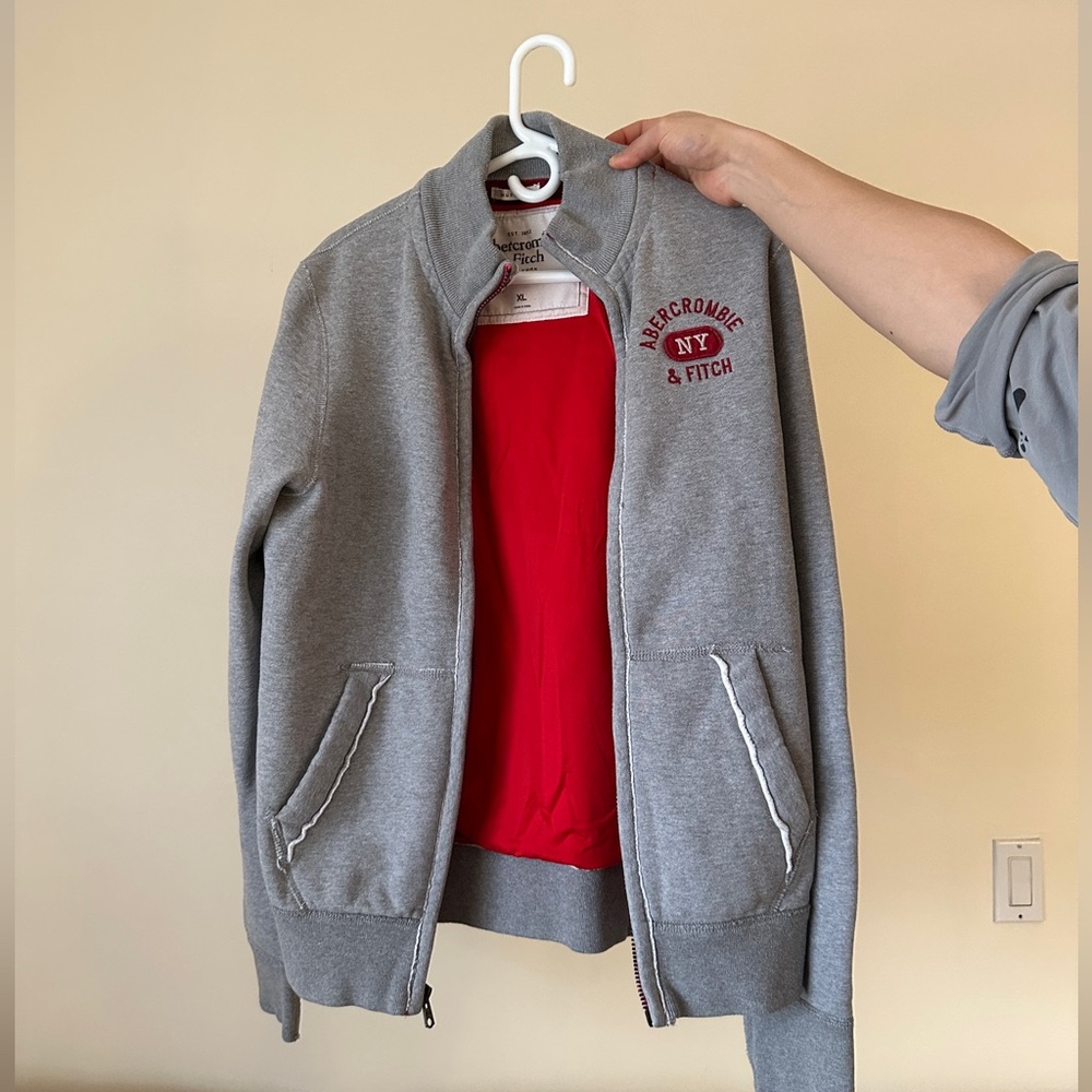 Abercrombie & Fitch Gray Zip-Up with Red Interior